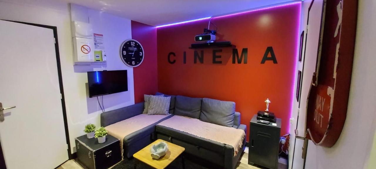 Appartement Cinema Video-Projecteur Et Garage Honfleur Exterior photo